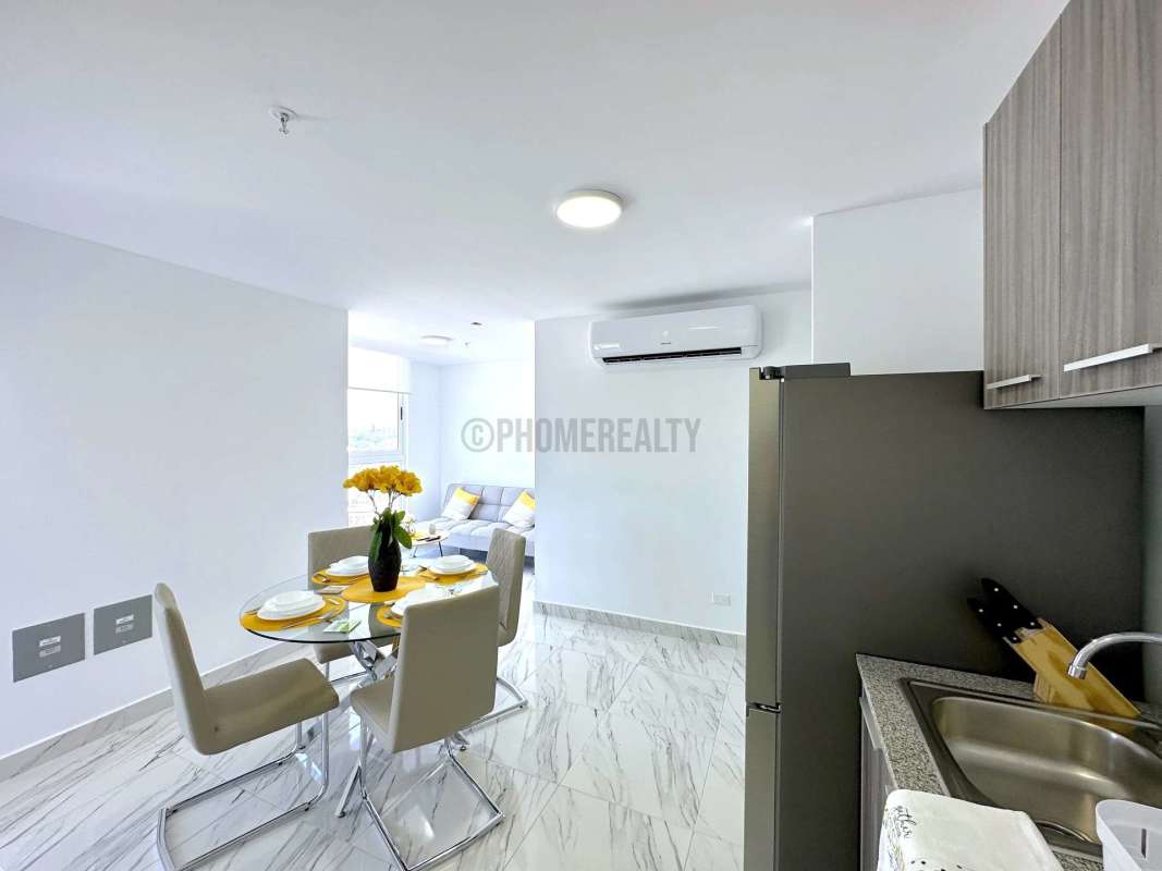 Cozy bedroom with large windows city view and walk-in closet in PH The Sands Panama