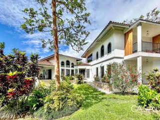 House for Sale in El Farallón - 3 bedrooms