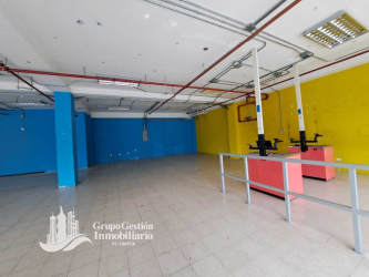 Large empty warehouse space suitable for storage or workshop in Plaza Costa Verde La Chorrera Panama