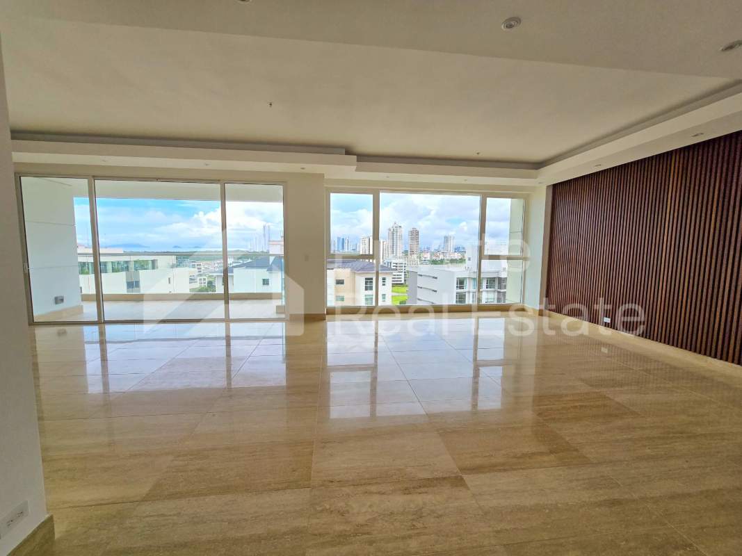 Modern kitchen with granite countertops, built-in stainless appliances PH Solana Santa Maria Panama