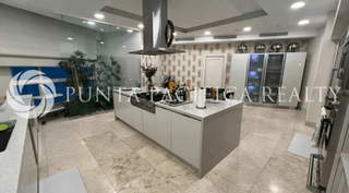 Apartment for Rent in San Francisco - 4 bedrooms