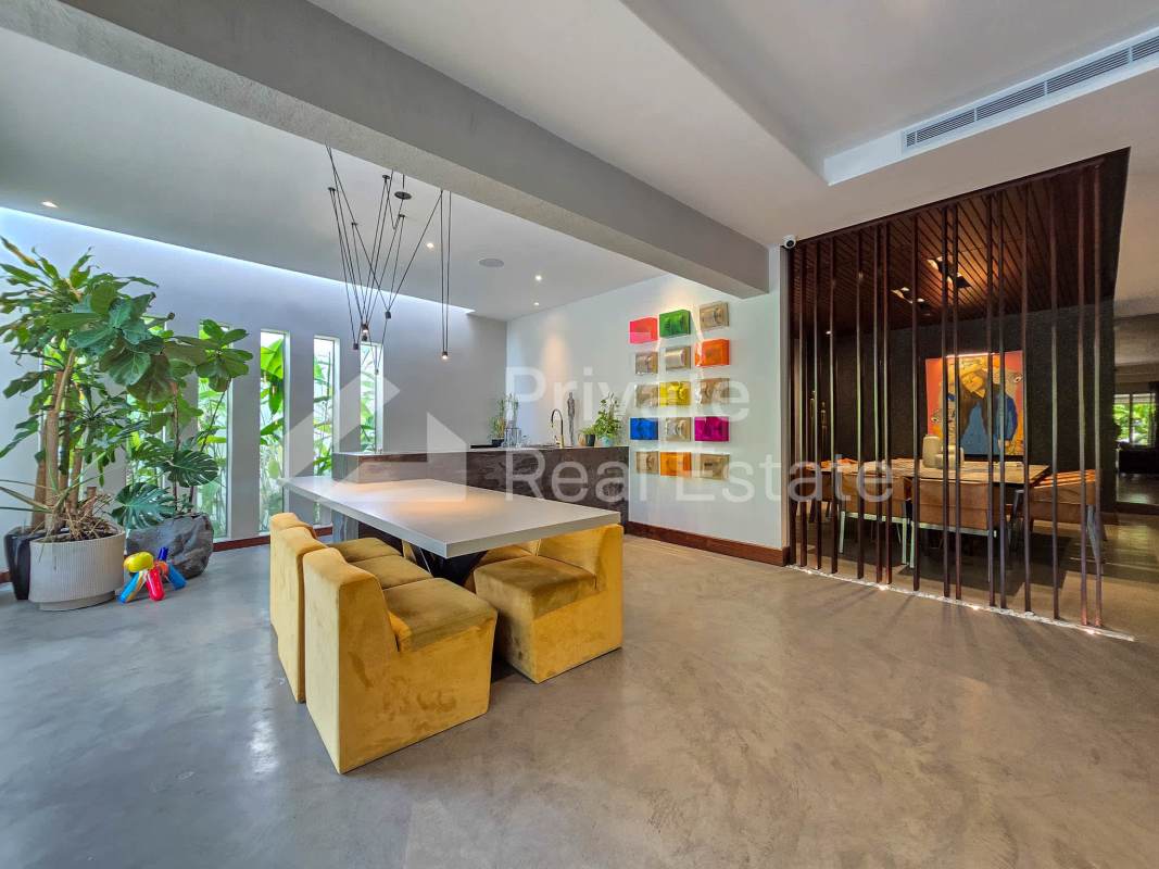 Outdoor kitchen stone counters BBQ grill pergola pool view luxury house in PH Crescent Lane Panama