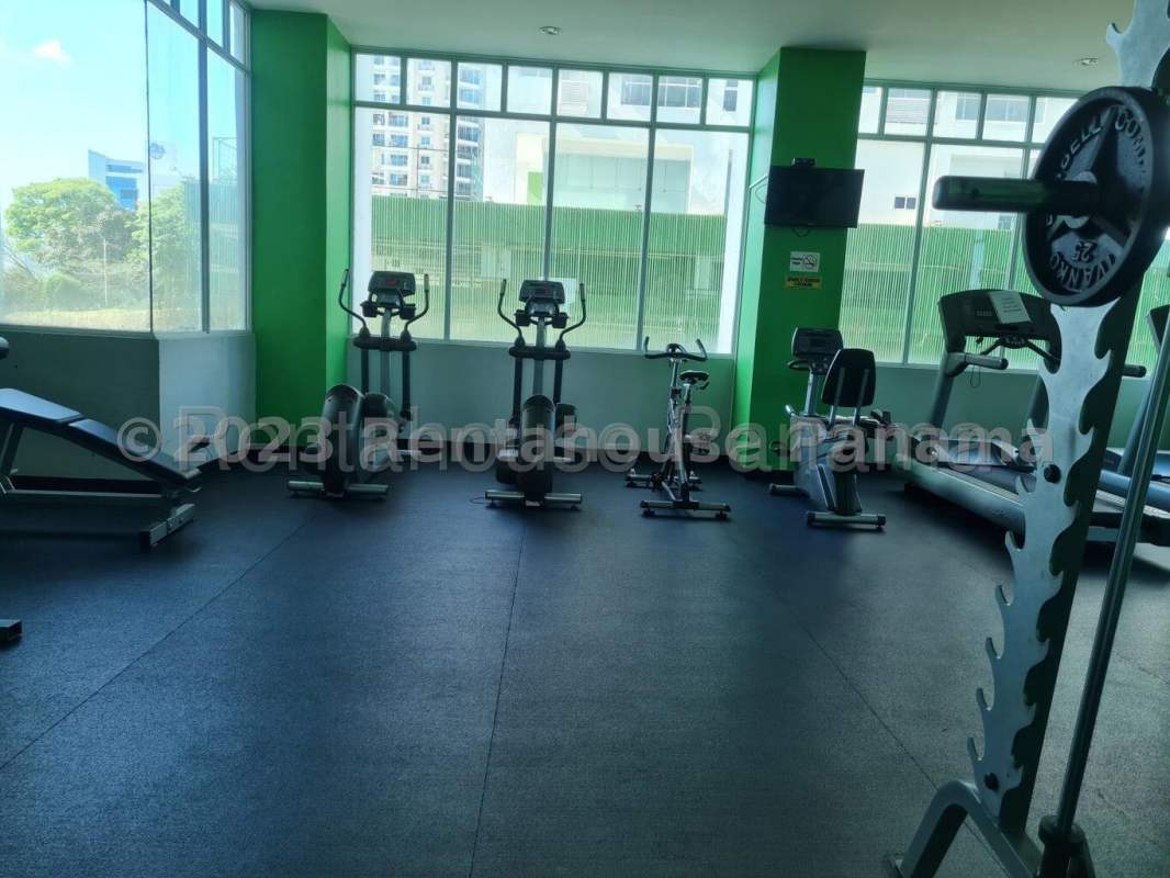 Covered patio with tiled floor and seating area PH Vivendi Towers Edison Park Panama