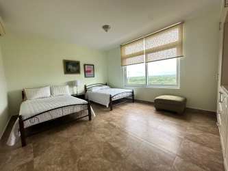 Large beachfront balcony with panoramic Pacific Ocean views in PH Miramar Farallon Panama