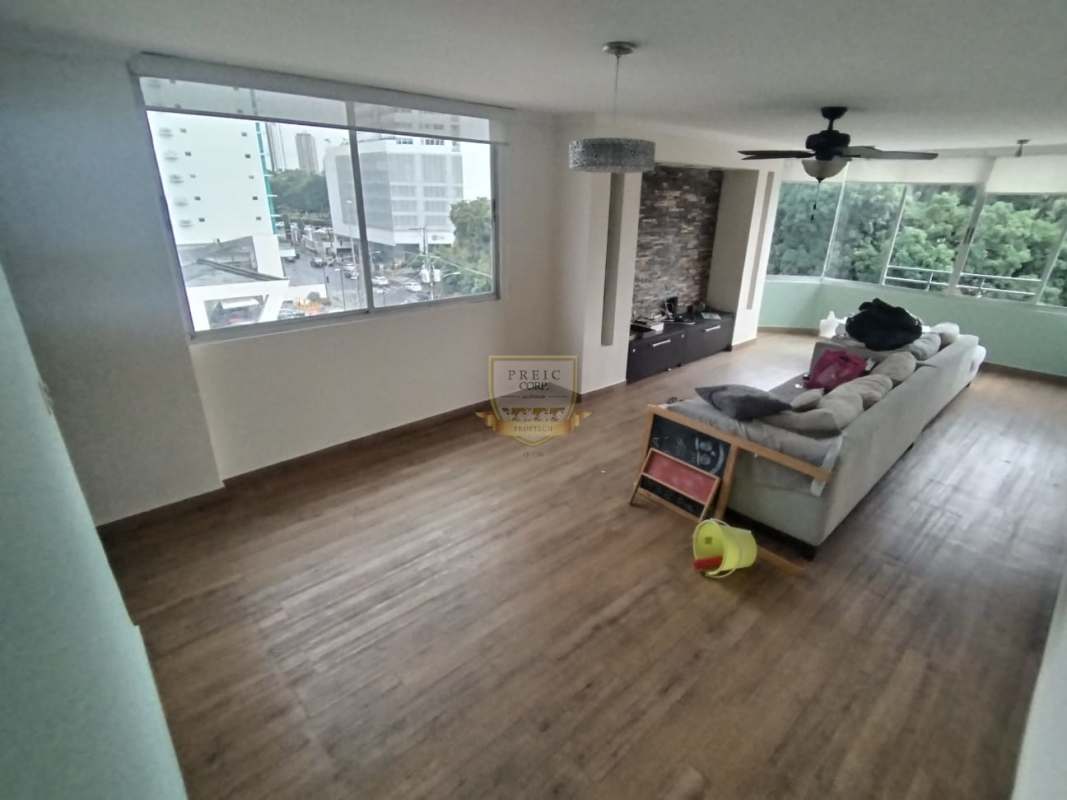 Master bedroom with walk-in closet in PH Via Porras San Francisco Panama City