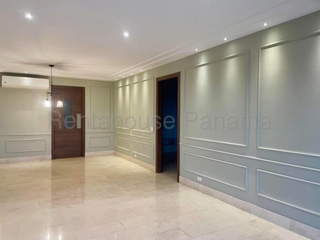 Apartment for Sale in Santa María - 3 bedrooms