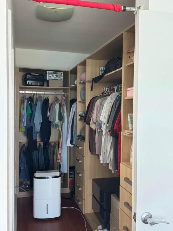 Unobstructed views of Pacific Ocean, Panama skyline, Cinta Costera from PH White Tower balcony