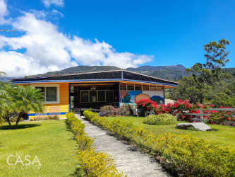 Successful Hotel for Sale Central Boquete Chiriquí