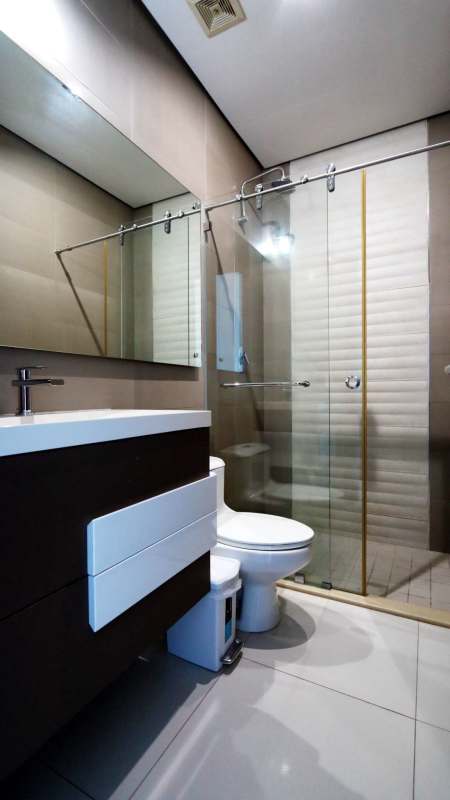 Master bedroom with en-suite, city views, AC PH Marbella 47 in Panama