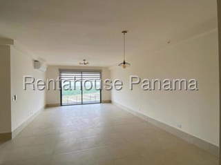 Apartment for Rent in Santa Maria - 3 bedrooms