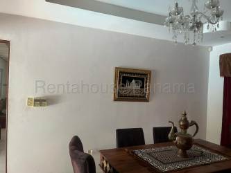 Bedroom with closet, tiled floor, natural lighting in Santiago Veraguas Panama