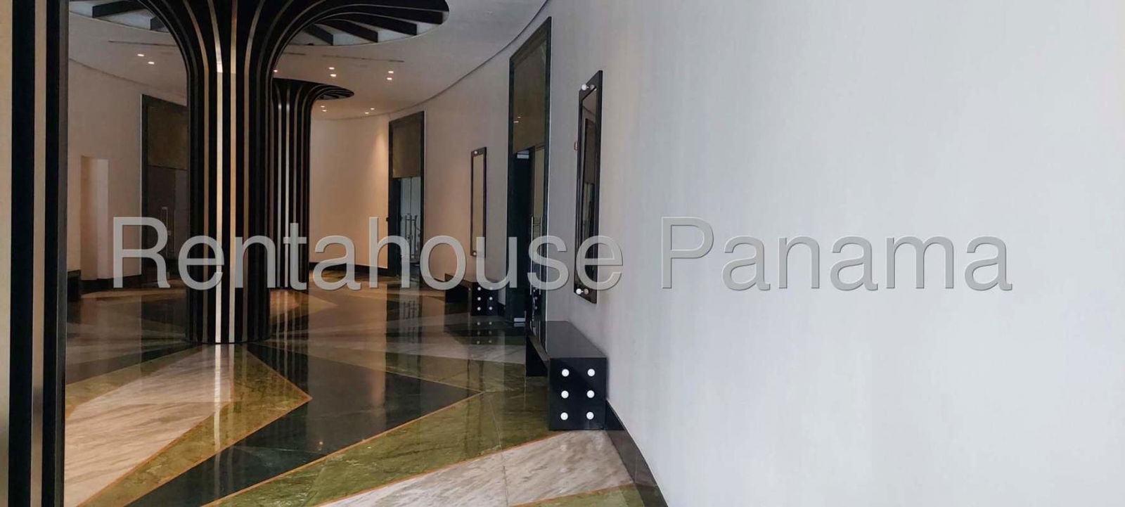 Spacious master bedroom with walk-in closet and large window in PH Jade Panama City