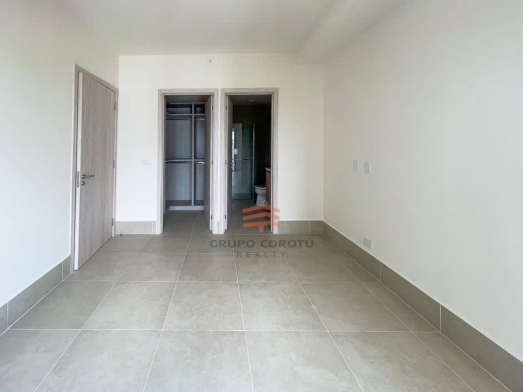 Bedroom with ensuite bathroom, built-in wardrobe at PH Ocean House Santa Maria Panama City