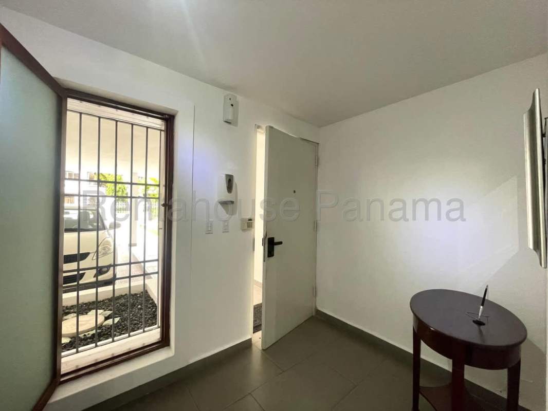 Renovated kitchen with granite countertops and modern appliances house in Obarrio Panama