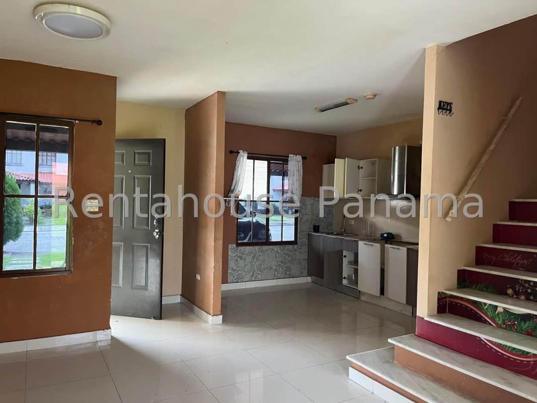 3BR Family Home in PH La Reserva Villa Zaita with Pool Access