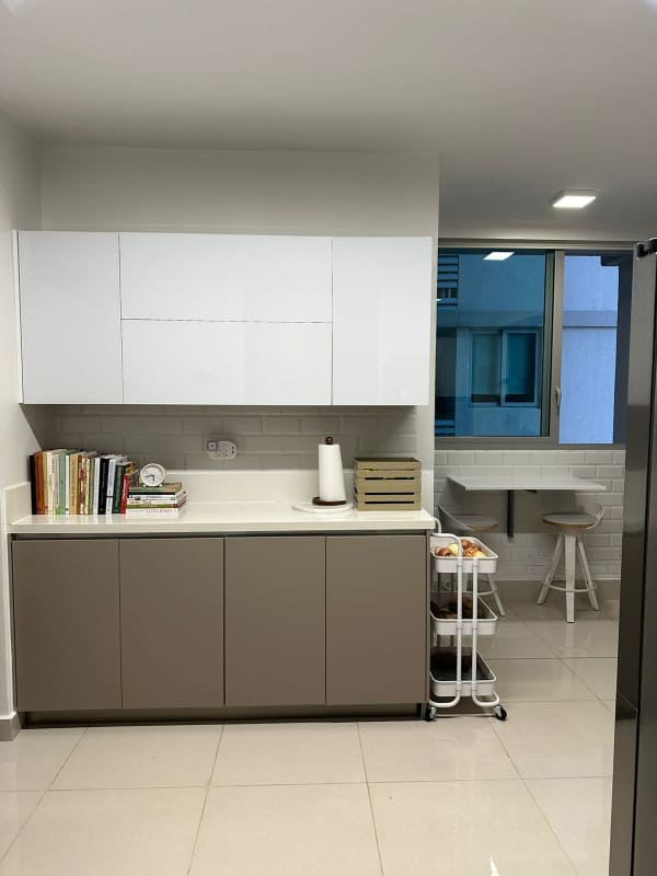 White and taupe minimalist kitchen with subway tiles PH Bali Costa del Este Panama