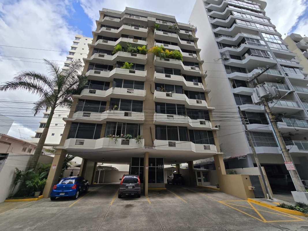 Traditional bathroom with tile walls and enclosed shower PH Ocean View Panama City
