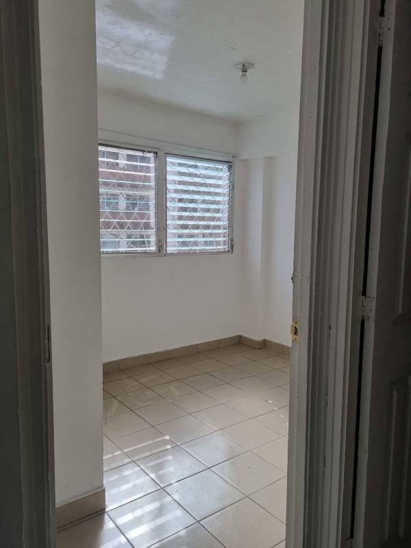 Bedroom closet security bars on window apartment rental Tocumen Panama