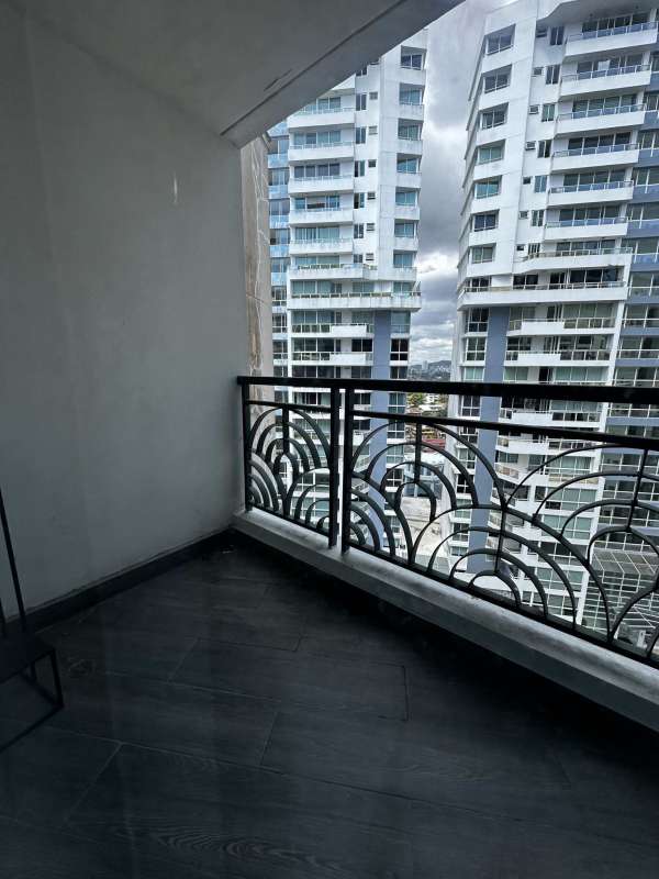 Small balcony with skyline view Edison Park Panama PH Belview Towers
