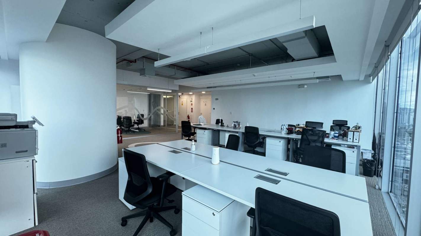 Glass-partitioned conference room with office furnishings at Oceania Business Plaza Punta Pacifica