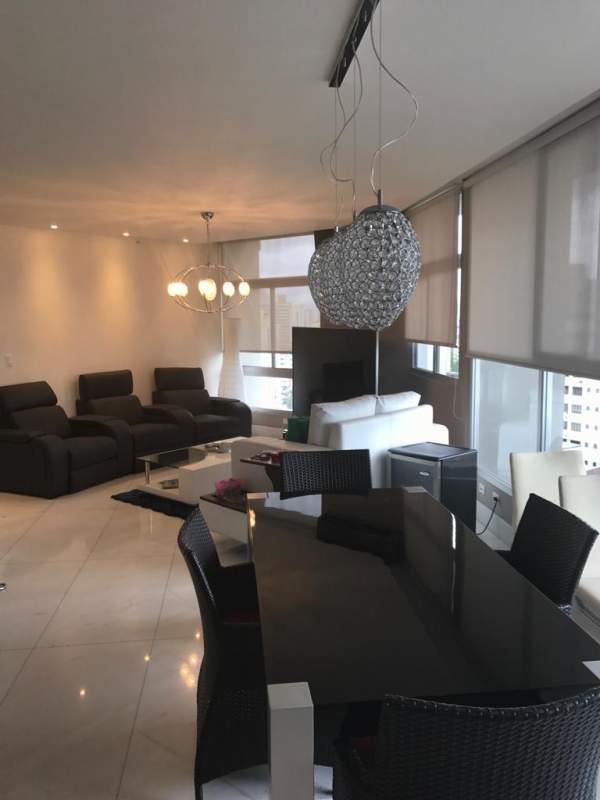 Bedroom with wood floor and ensuite jacuzzi bathroom in PH Terrace El Cangrejo Panama