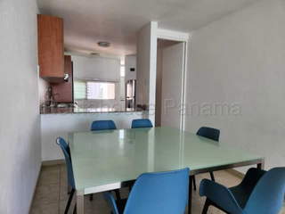Apartment for Sale in San Francisco - 3 bedrooms