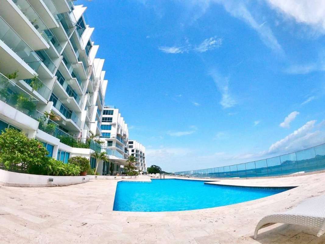 Infinity swimming pool at PH Naos Harbor Residences with stunning ocean views Amador Causeway Panama