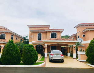 House for Rent in Clayton - 3 bedrooms