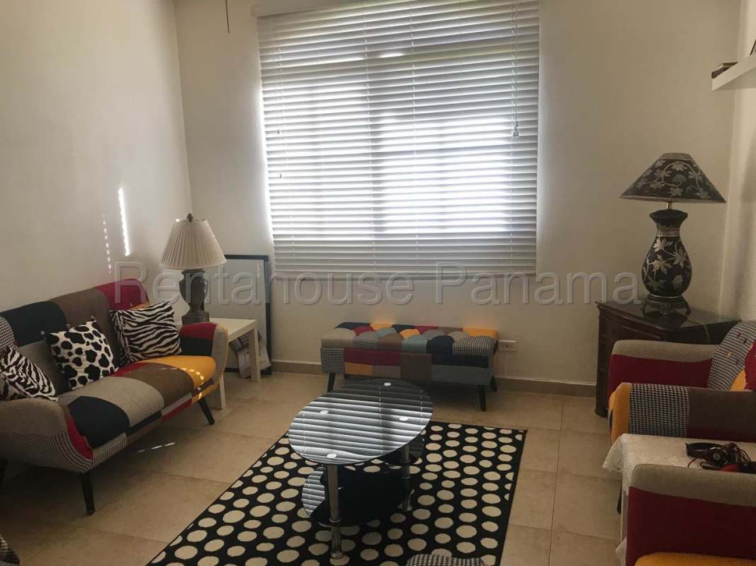 Spacious kitchen with granite countertops, stainless appliances in Clayton Village house for rent