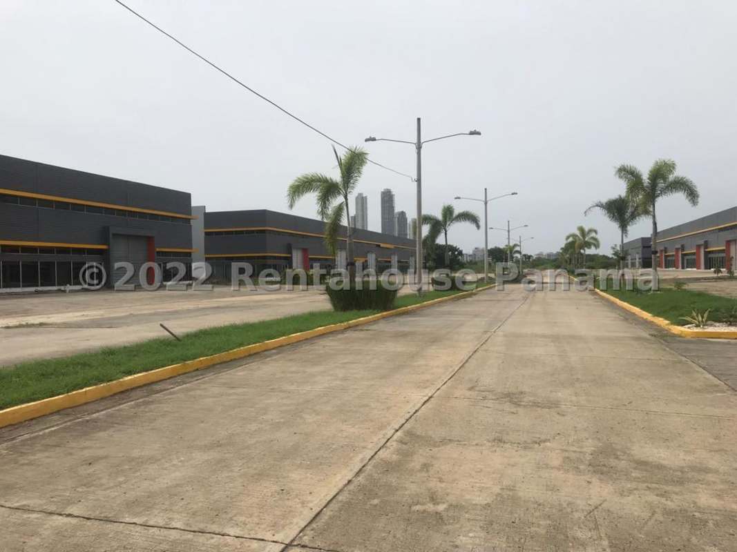 Secure entrance with landscaped gardens to new warehouse complex Don Bosco Panama City