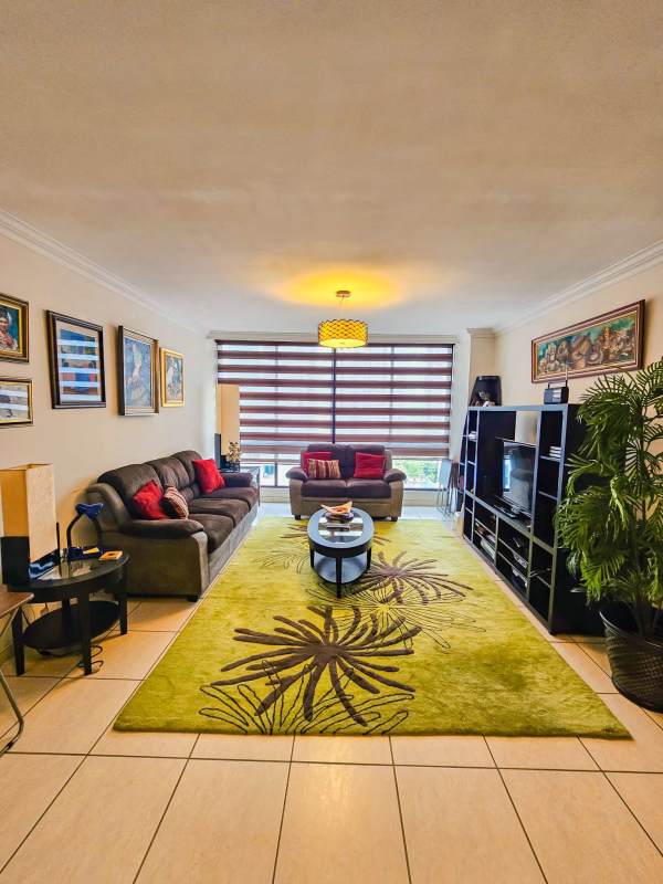 Spacious living room with floor to ceiling windows ocean view PH Riviera Pacifica Coco del Mar Panama