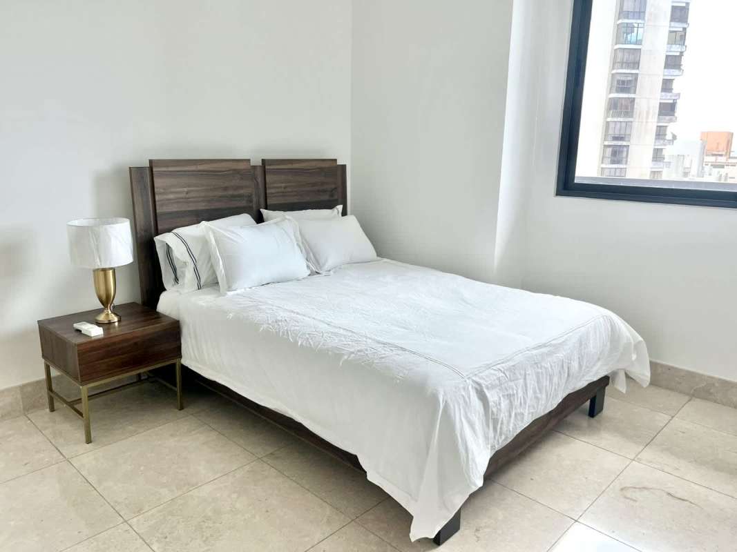 Luxurious Furnished 3BR Ocean View Apartment at The Point Punta Paitilla