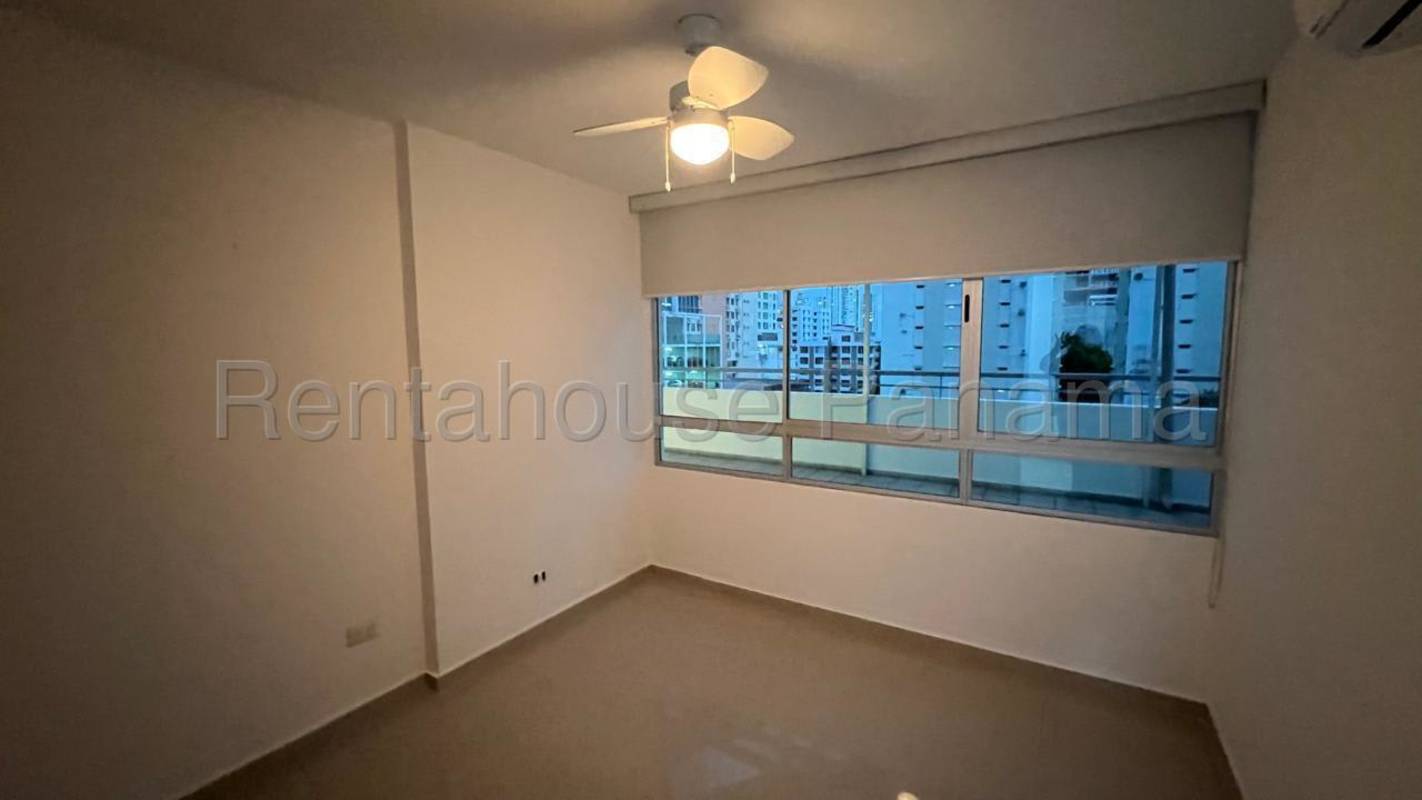 Kitchen with granite counters, modern cabinetry and appliances in PH San Francisco Tower Panama City