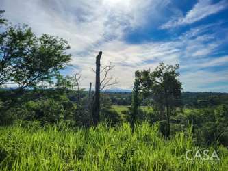 Fertile countryside plot with greenery and Volcán Barú backdrop in Panama