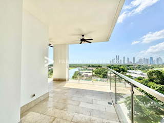 Apartment for Sale in Santa María - 4 bedrooms