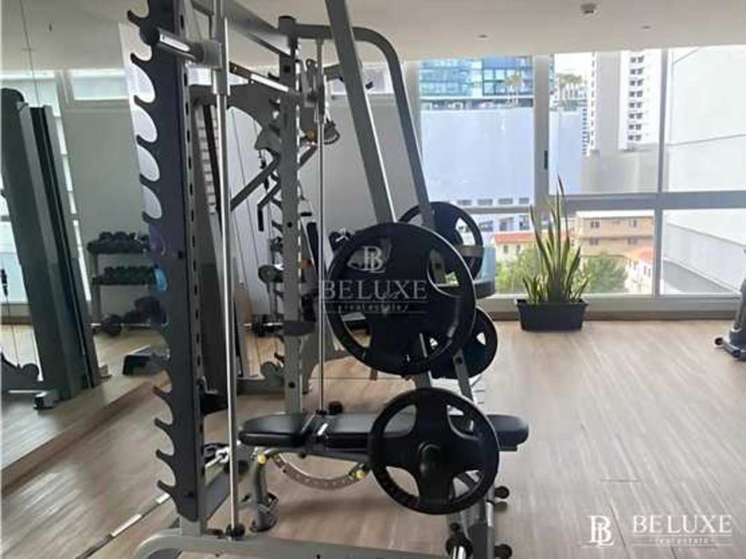 Modern bathroom with walk-in shower ceramic finishes PH Vista Balboa Panama City