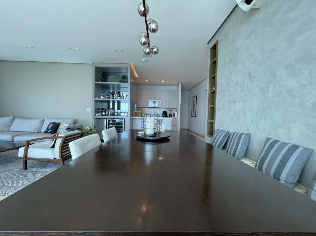 Fully equipped kitchen with minibar granite counters in PH Sky Residences Panama City