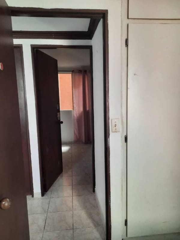 View of parking lot, greenery and surroundings near PH Residencial Río Abajo Panama