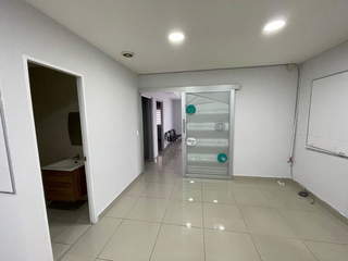 Commercial House for Sale in Chanis - 0 bedrooms