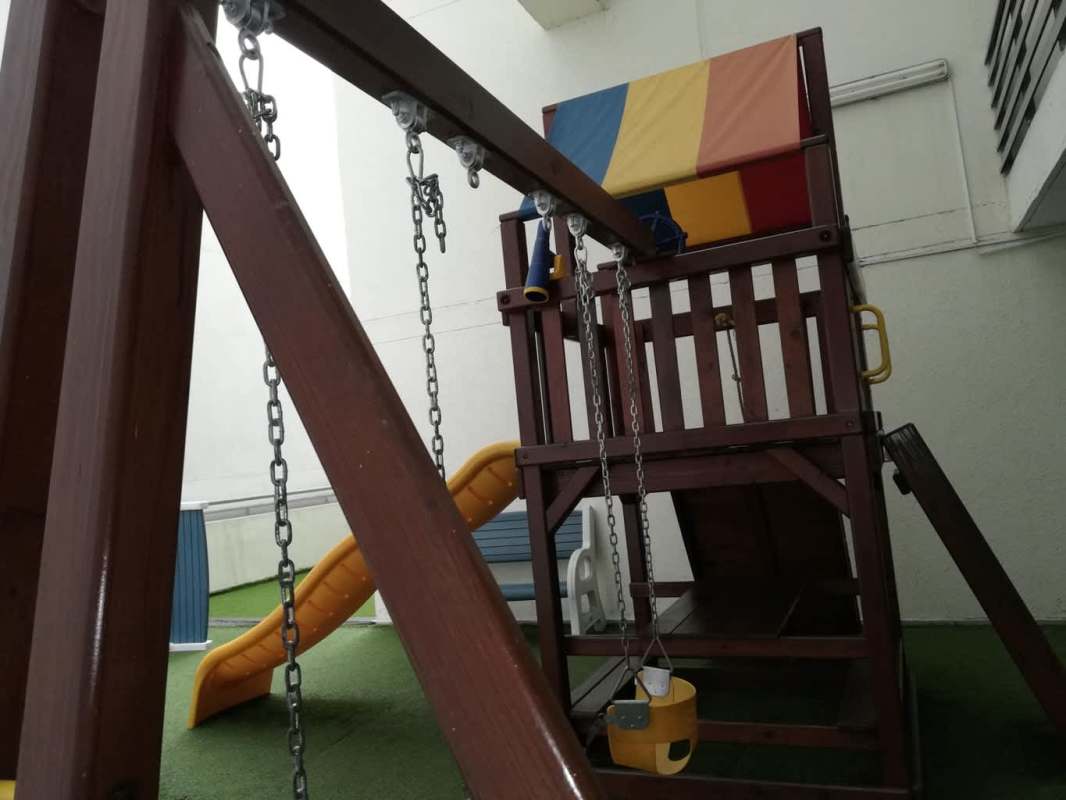 Renovated bathroom with modern fixtures PH Citrus Panama