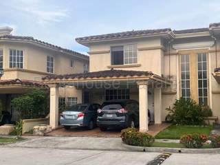 House for Sale in Rufina Alfaro - 3 bedrooms