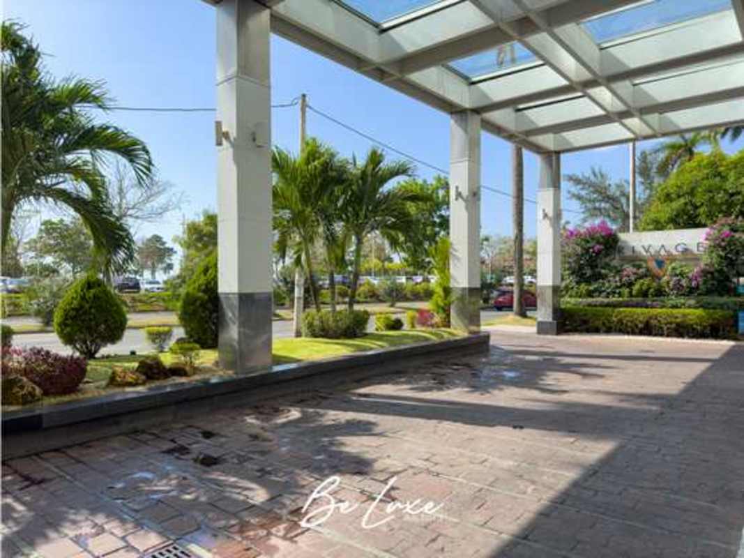 Luxury lobby with tall windows marble floor PH Rivage Panama