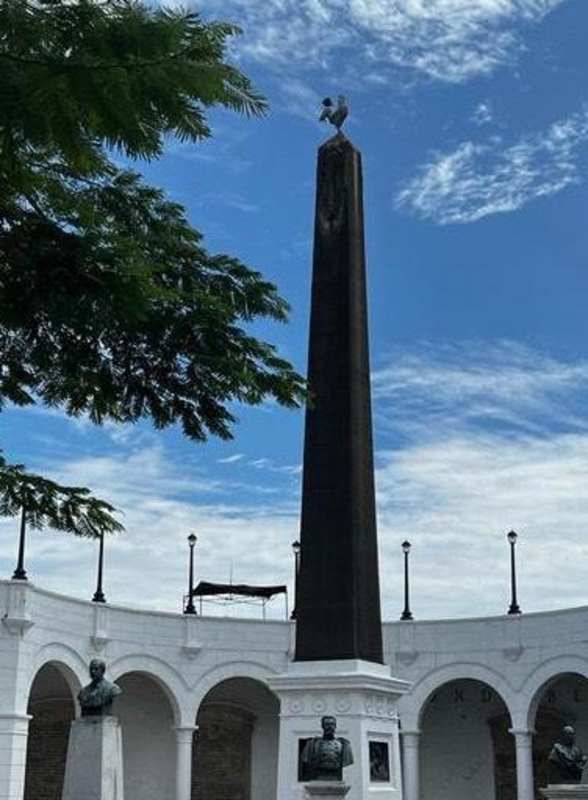 Turnkey Cafe-Restaurant Corner Locale Casco Viejo Panama