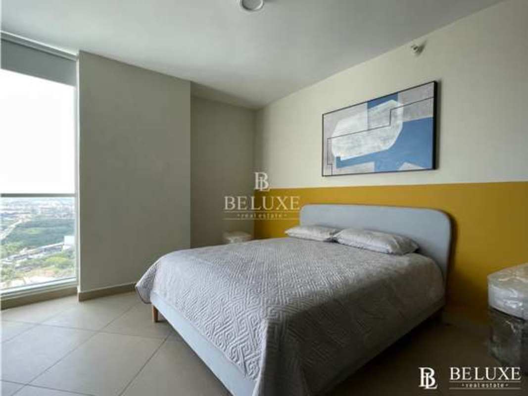 Bright master bedroom spacious layout city views Panama PH Country Club
