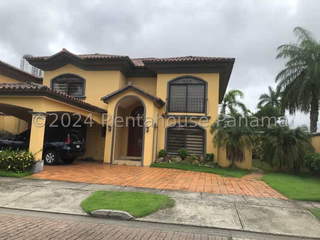 House for Rent in Costa del Este - 3 bedrooms