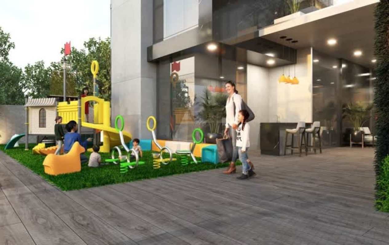 Outdoor padel tennis sports court with landscaped gardens at Skyline Residences Panama