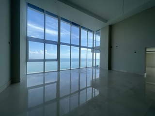 Penthouse Duplex for Sale in San Francisco - 3 bedrooms