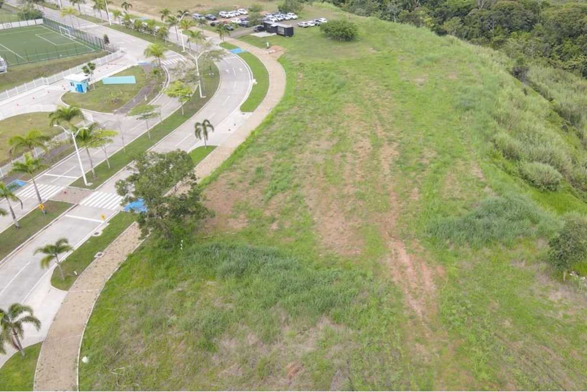 Large corner commercial lot in Green Valley eco-smart development Panama City