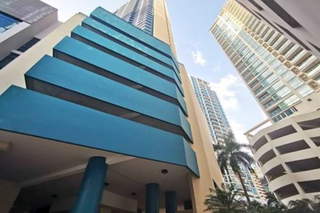 Apartment for Sale in Marbella - 3 bedrooms