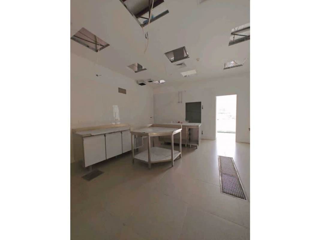 Industrial kitchen space with stainless counters and industrial finish Plaza Via Porras Panama